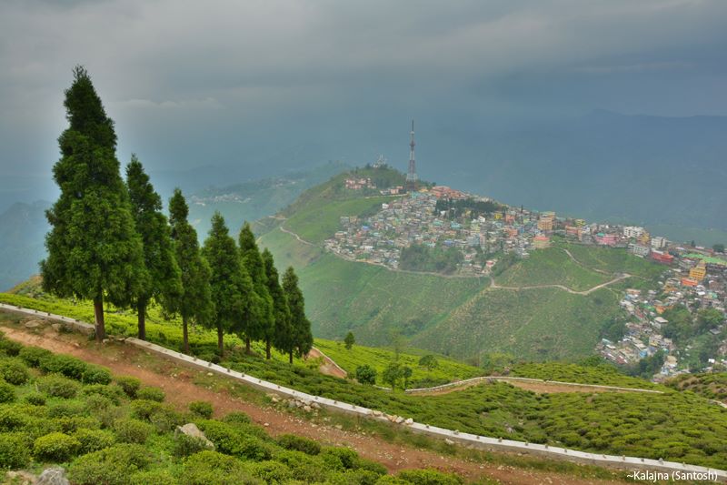 #DarjeelingTourism
"Kurseong view"

Photo by: Nanda Kalajna

#IncredibleIndia