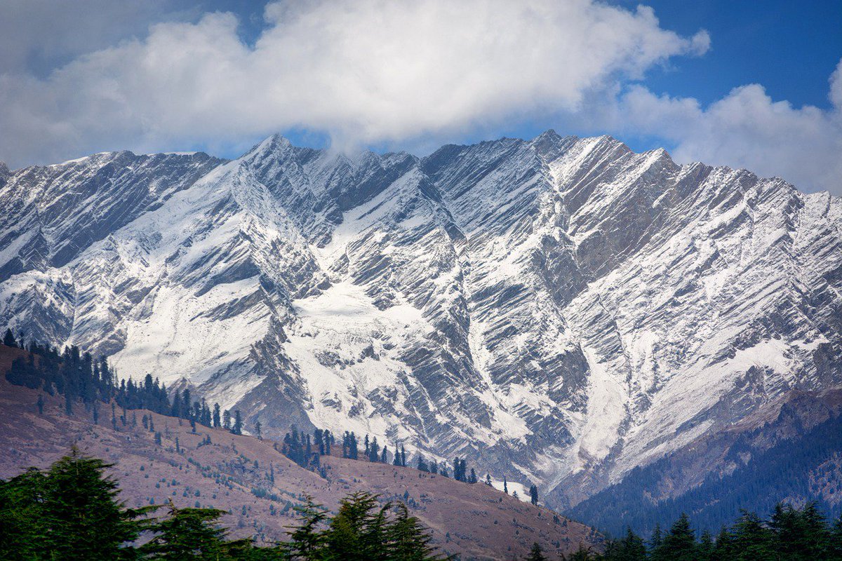 10 Best Places to visit during summer valuehotelstay.com/SummerHolidays…
 #Summer #Holidays #Travel #India