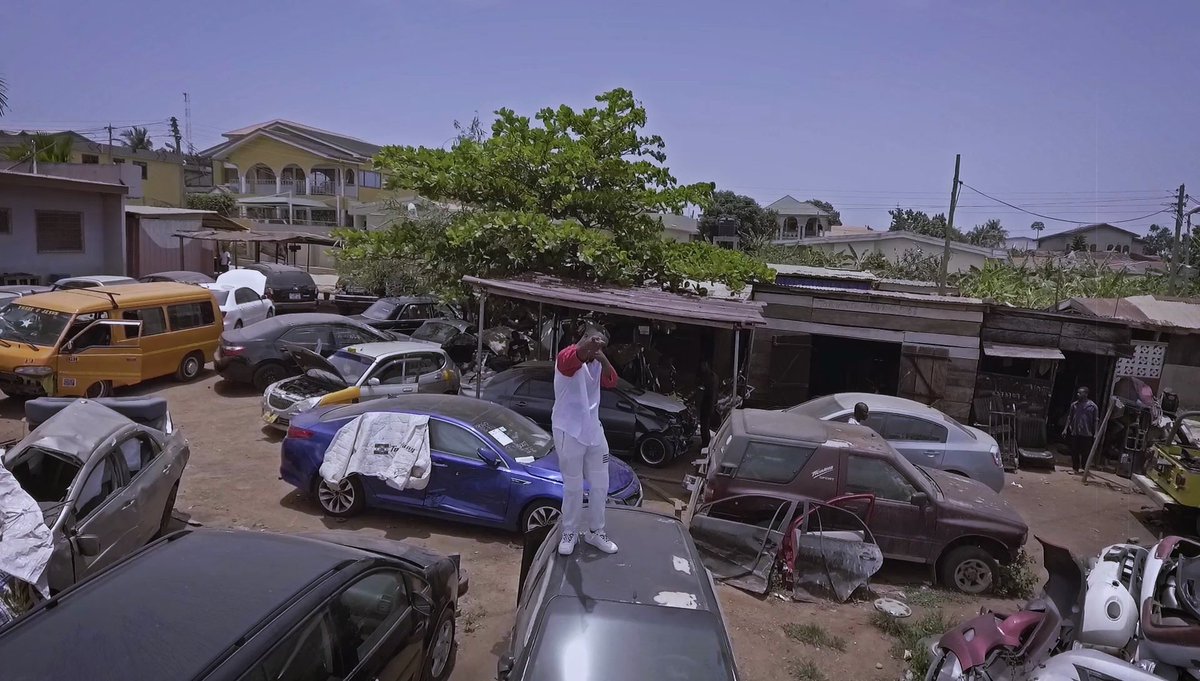 new video coming soon : mo nkor da by ME ft <a href="/MagnomBeats/">Magnom</a> x <a href="/mista_shaw/">PoPuLar</a> prod by <a href="/kiddiebeatz/">Vibe Killer</a> and directed by <a href="/MutomboDaPoet/">mutombo💥</a>