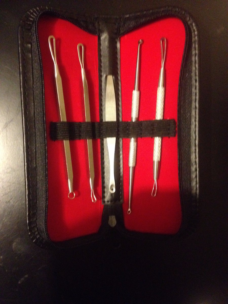 GoldEnterpr1se's tweet photo. Got some blackheads you wanna get rid off? This Blackhead removing kit will get your skin right!! Buy it here: https://t.co/7Ov5jCFkx3 https://t.co/IVZF1CTWaA