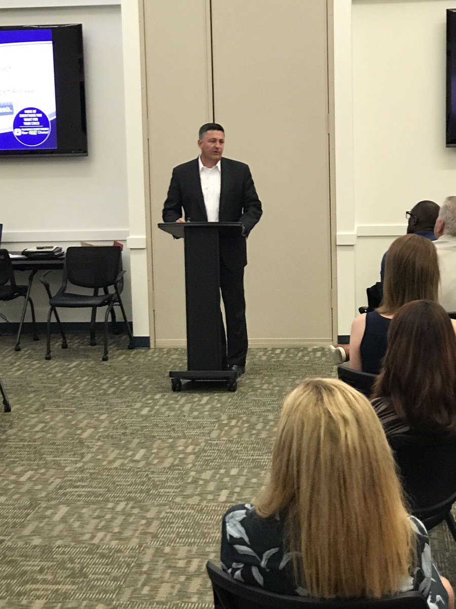 LeadershipPBC's tweet photo. Thank you @Supt_Avossa for speaking to our Engage Class this morning. #LPBC2017 https://t.co/bdPlm20JET