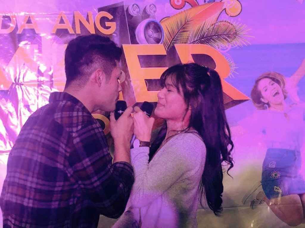 DevJonOfficial's tweet image. Ano na mga besh? Kelan pa ako makakahinga ng maayos😭 Pa-Frame ko na ba mga to? 😭😳💕 #DevJon #devonseron #jonlucas 
©