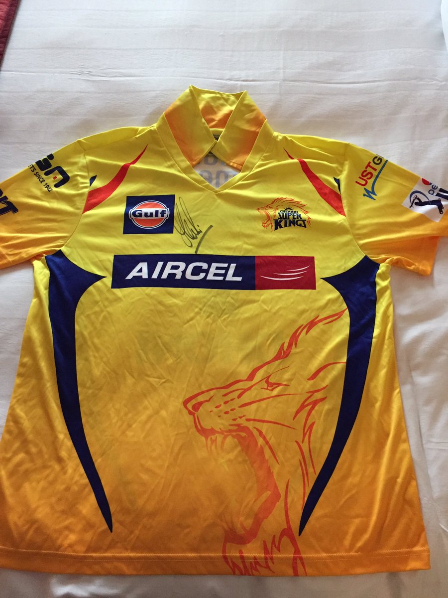 russcsk's tweet image. The lucky person will get this signed thala TShirt, will shortly let you all know the rule #cskWhistlepodu