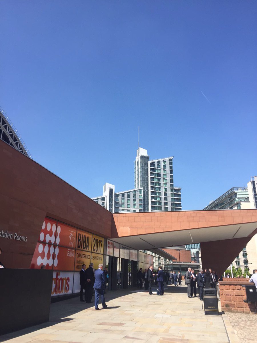 RecoverCover's tweet image. Just arrived at #manchester for the @BIBAbroker #confrence. Exciting times.