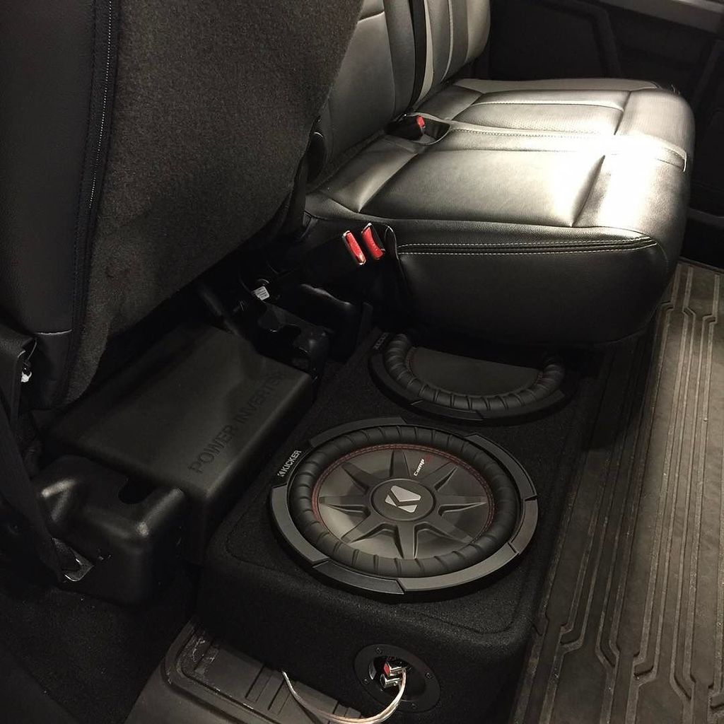KICKERaudio's tweet photo. #KickerAudio CompRT slim box fits perfectly under the seat of a 2017 Ford F-150. #kickercomp #livinloud #muntzaudi… https://t.co/duvOYGmKOr https://t.co/QCbzXax4Bi