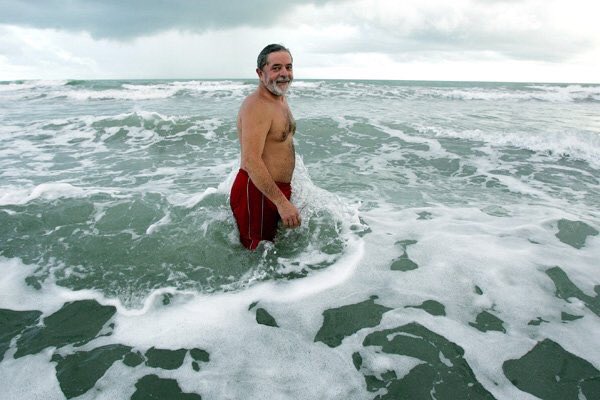 mandellivaleria's tweet photo. "sereias nao existem" 

EXPLICA ESSAS IMAGENS ENTAO https://t.co/TlVYFGQjRS