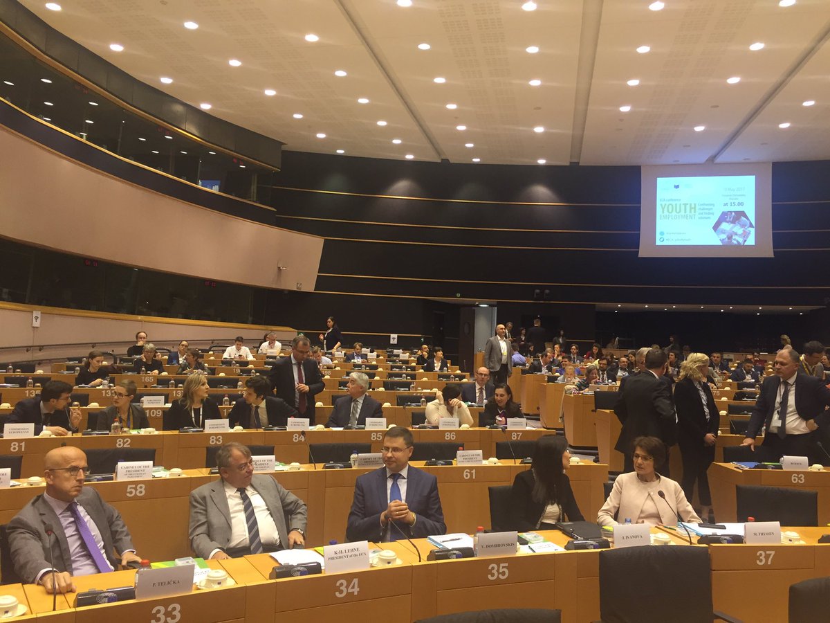 EUauditors's tweet photo. ๐ฅnow #liveonEbS #ECA_jobs4youth opened by ECA Pres Lehne & @Europarl_EN VP @Telicka followed by @VDombrovskis @mariannethyssen @Ili_Ivanova https://t.co/D1RNfA9RkR