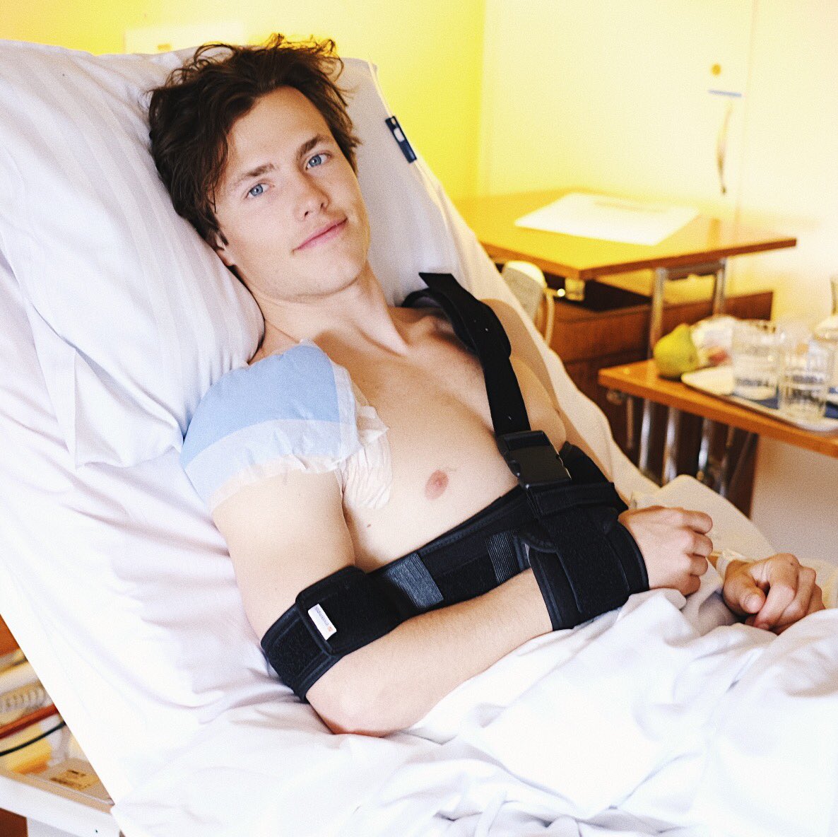 Decided to go under the knife and get my shoulder 💯. It's a three months rehab, but it's worth it. Every second I get to ride!