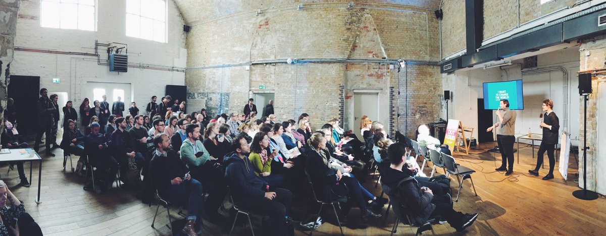 youvo_org's tweet photo. Volles Haus für soziales Engagement mit digitalen und kreativen Skills. Vielen Dank für Euer Interesse! #rp17 #youcreateimpact https://t.co/4ZE5JHPvFq