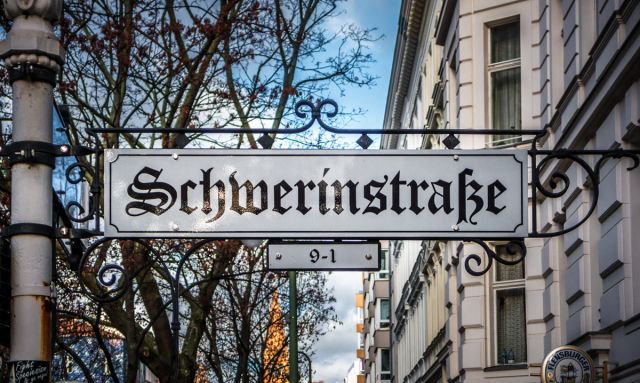 cschaeferhoff's tweet image. The Many Faces of Berlin's Street Signs via @Berlin_Type buff.ly/2pXVyWJ #travel #typography #Berlin #street #sign #explore