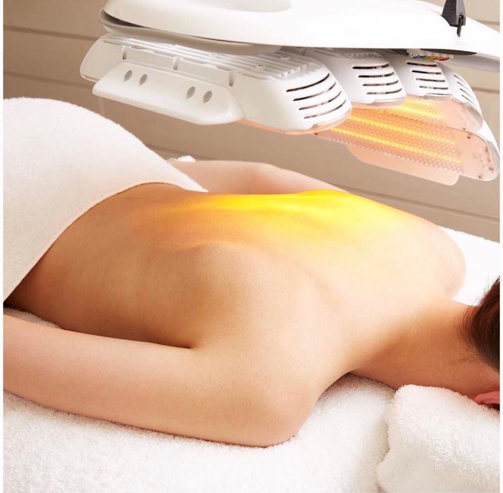 Thelightsalon's tweet photo. Our new Back Facial launches today @Thelightsalon @Selfridges @cowshedonline #newtreatment #expressLED #cowshed https://t.co/wkWbgjYhPM