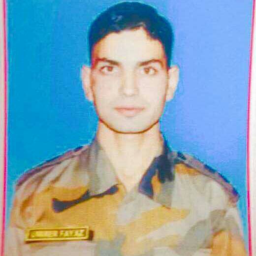 blitzkrieg_737's tweet photo. Where are d pseudo liberals now..innocent #Kashmiris got their own boy killed by terrorists..#RIPLtUmarFayyaz .. https://t.co/l6arXqrrnj