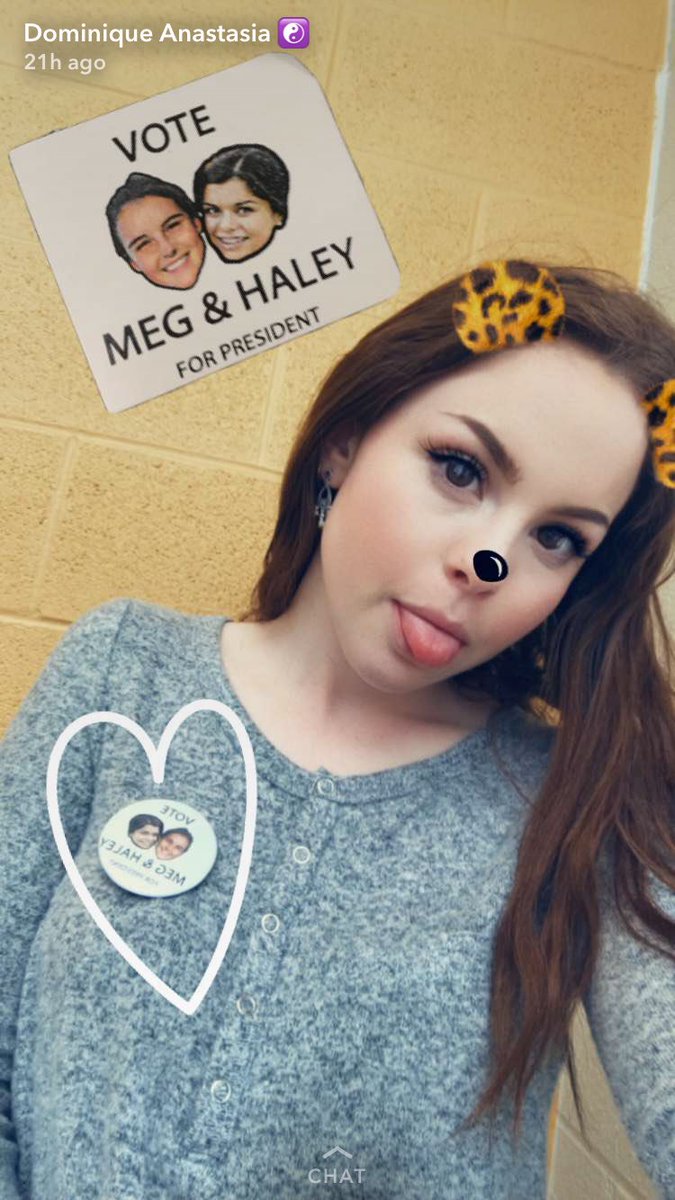 MegandHaley's tweet photo. living for the snapchat lovvvee❤️❤️ #VOTEMEGANDHALEY https://t.co/lyNDE6O3Cs