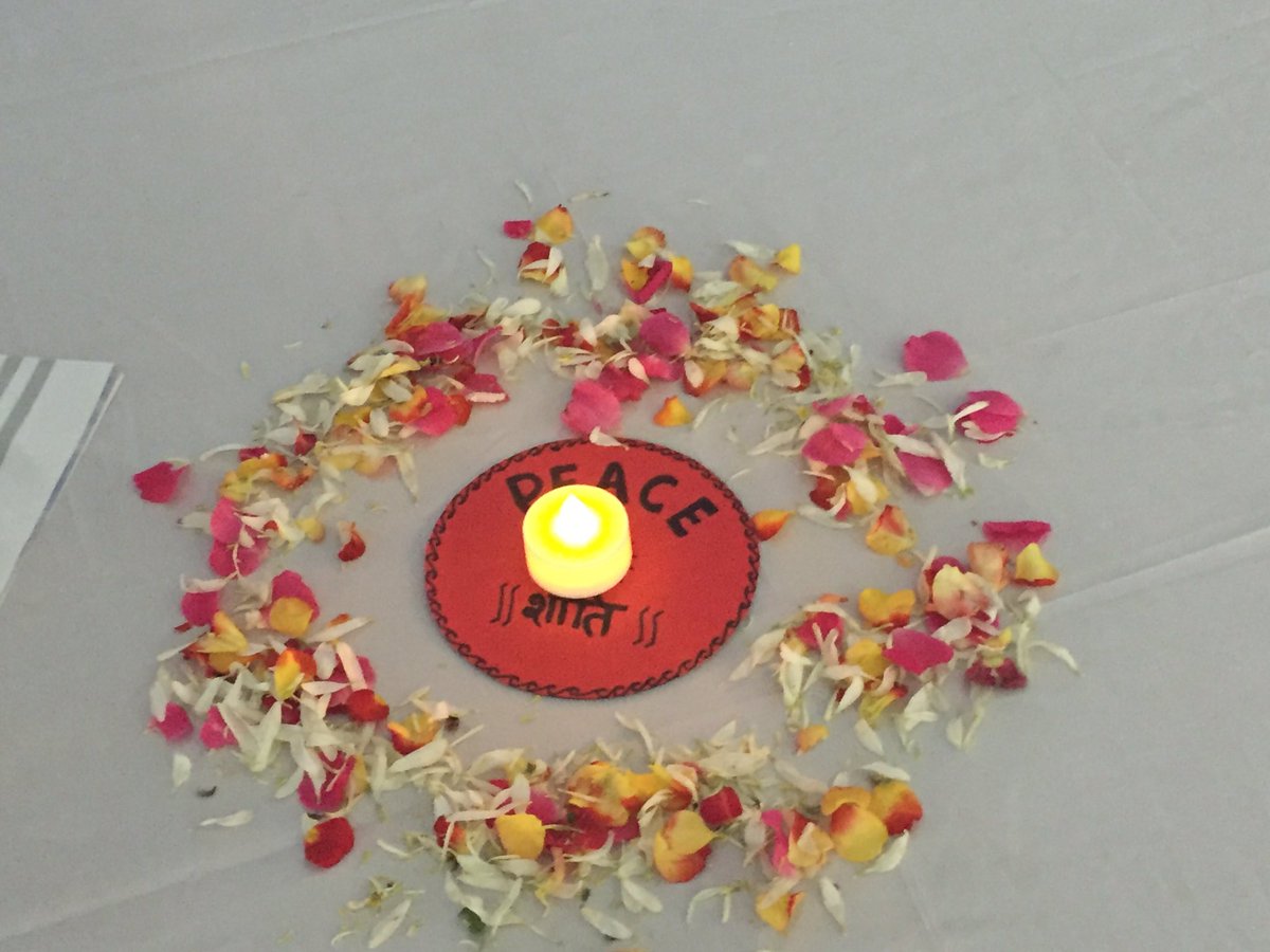 swathi_08's tweet photo. Joy of giving 😊@SAPiXp @saplabsindia #myiXpstory @stephchi123 https://t.co/yZ0jiYH0in