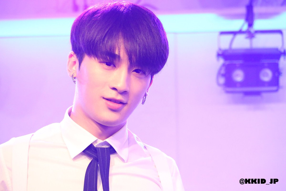 KKID_JP's tweet photo. 1700502 난바 비레보아 LIVE

#BLANC7 #블랑세븐 #ブランセブン #KKID #케이키드 

<@BLANC7_KKID>
<@BLANC7_official> https://t.co/KsAhtssqgt