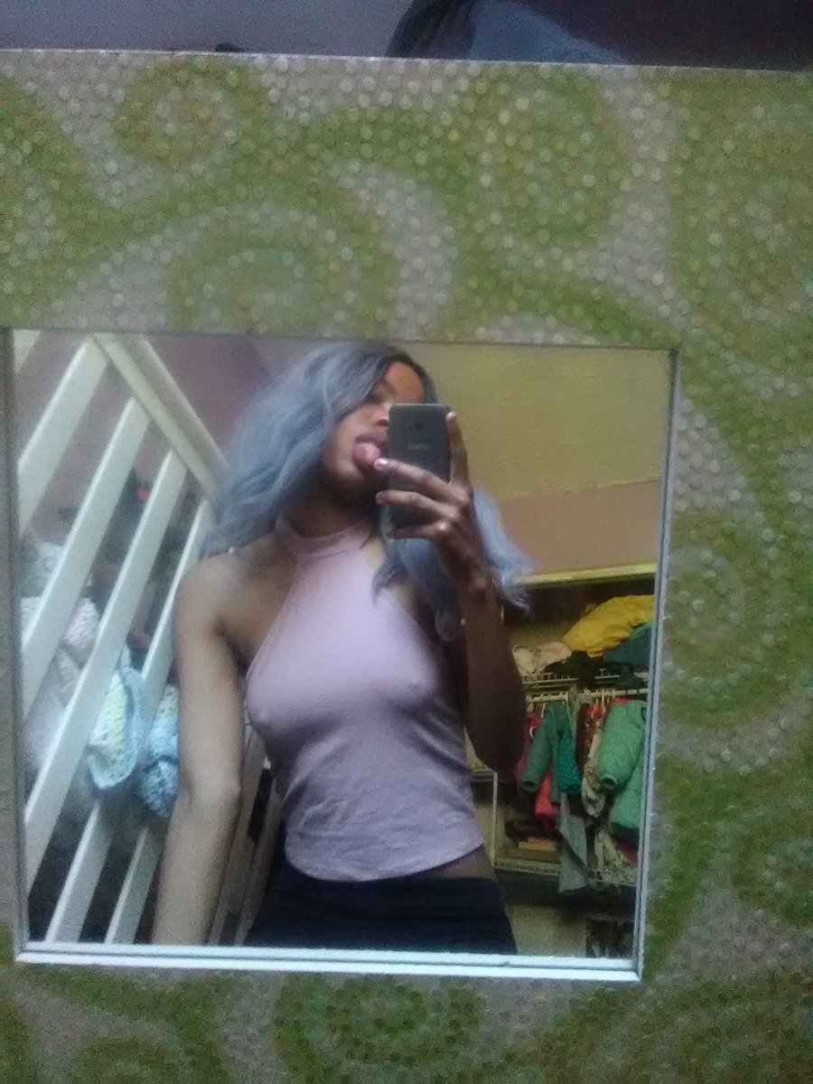 _NonChalantLynn's tweet photo. #plurprincess https://t.co/eiWJ6X75sD