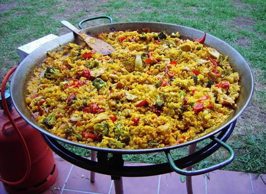Paella vegetariana per al cinfòrum de Dersu Uzala. Contacteu amb Paco o Pep o al nostre correu lalldelliria@gmx.com