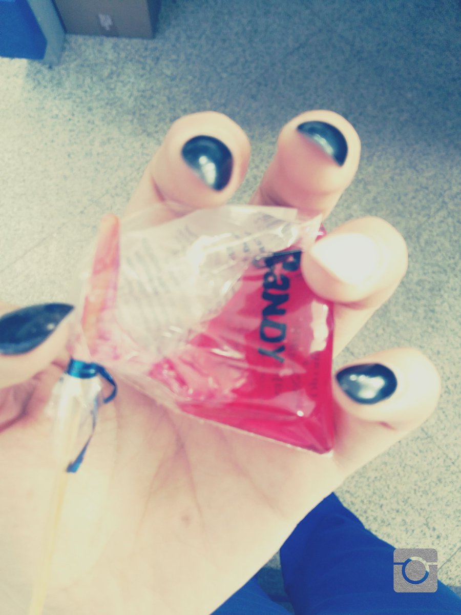 ComAltinay's tweet photo. Кезінде қораз конфет болып еді, тұрып өзгеріске ұшырап кетіпті ) https://t.co/ZXH99uyeiY