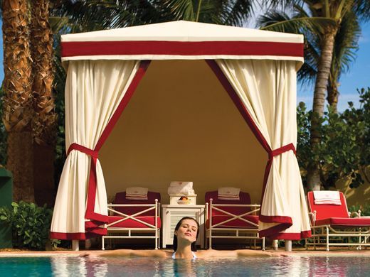 cschaeferhoff's tweet image. 30 #luxury #hotels you wish you could afford buff.ly/2pvSKxt  via @USATODAY #traveling #guide #america