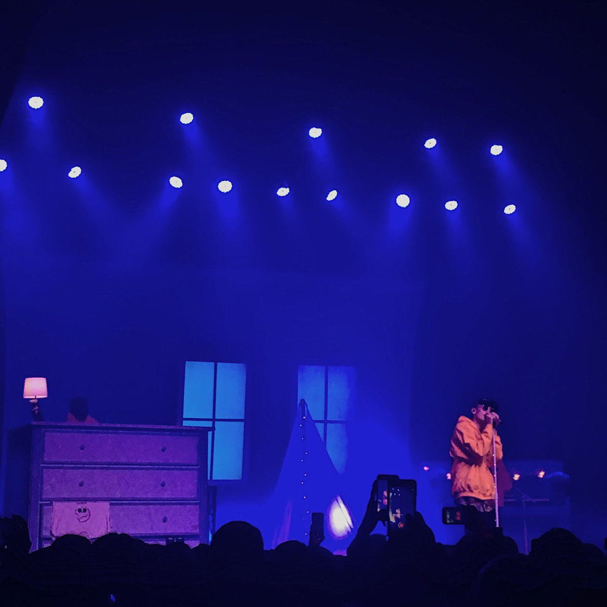 Kaligah's tweet photo. Last minute concert tonight. Thanks so much for such a fun night @gnash. Great way to end the #sleepovertour https://t.co/mTkFgtkqjs