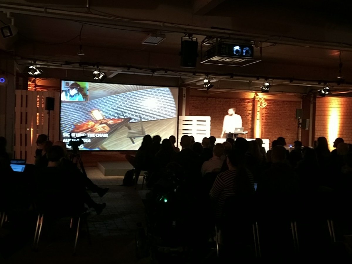 dkzwitschert's tweet photo. Let's have a look back on what VR did the last few decades in terms of software @ #rp17 #onkomm And yes, to learn typewriting in VR is fun https://t.co/cTzB1812C0