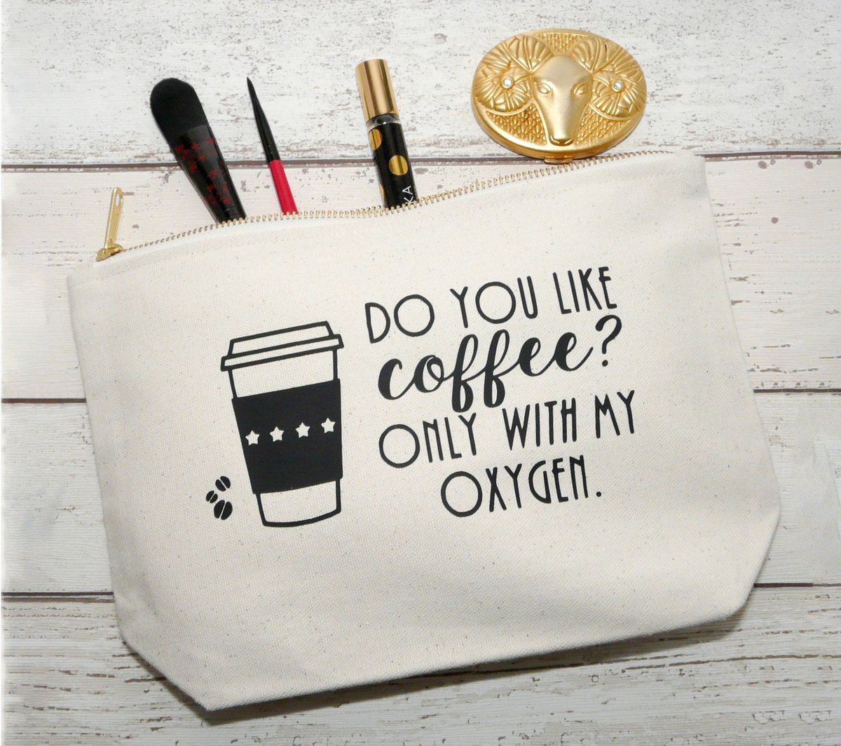 Miss_Bohemia's tweet photo. Literary gifts ideas for readers and writers https://t.co/xv6B1FRH3L #bookish #mugs #makeupcases #accessories #janeausten https://t.co/KhAEsLxMtF