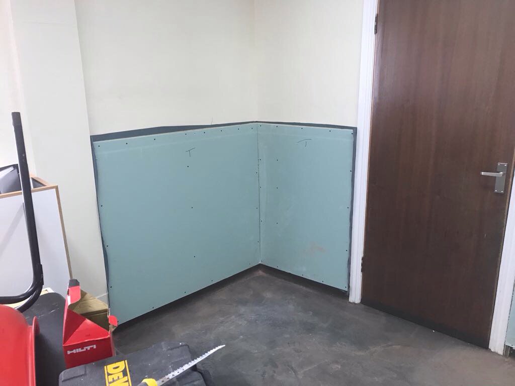 pvccladdinguk's tweet image. Hallam Vets Centre. PVC Wall Cladding at half height. Well done guys. hygienicsheets.com @Rotherhamiss @Sheffieldis @BarnsleyIs