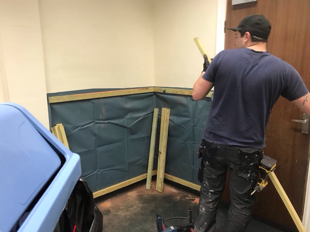 pvccladdinguk's tweet image. Hallam Vets Centre. PVC Wall Cladding at half height. Well done guys. hygienicsheets.com @Rotherhamiss @Sheffieldis @BarnsleyIs