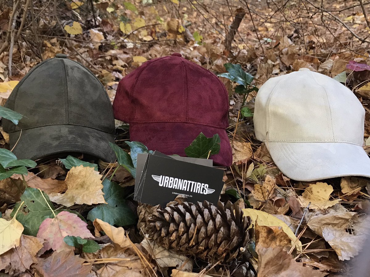 LiveOutLoudDxb's tweet photo. Stock up on some dope caps for the summer! 🌴 ( https://t.co/PSlY3v2z3f ) by #TumblrJournaI via @c0nvey https://t.co/mZypPHM5Tc