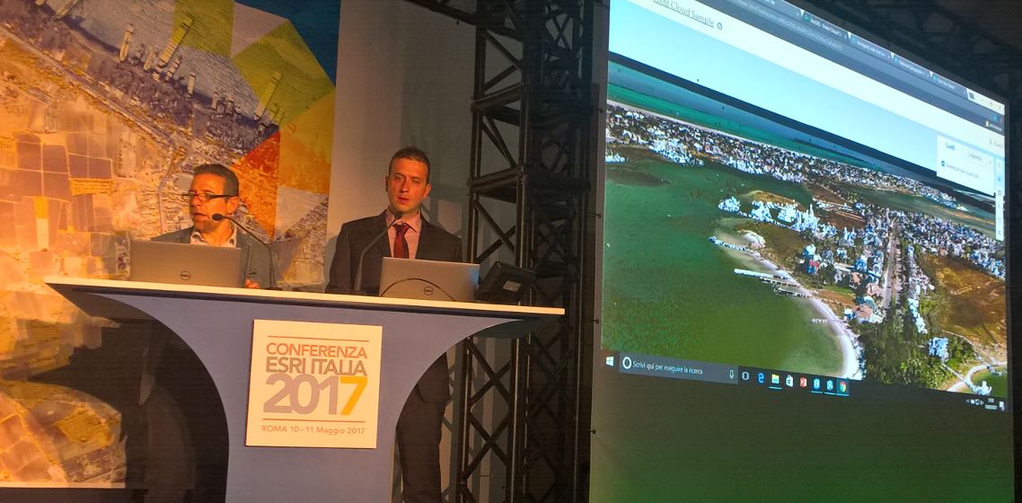 Esriitalia's tweet photo. Marco Mazzolena #ArcGISonline #innovation #3D #smartmapping #dynamiclegends #esriitalialive #conesri2017 #thescienceofwhere https://t.co/4VqO3TzVxM