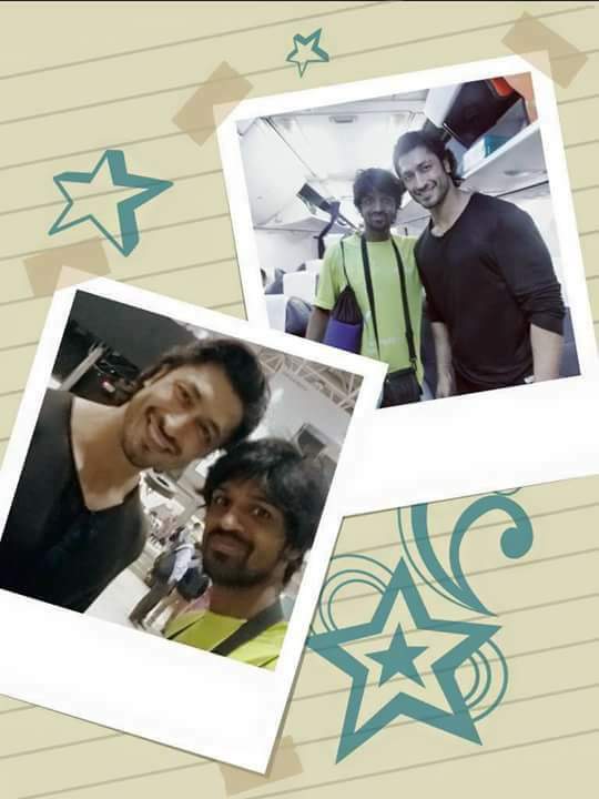 VJLoveliestsmyl's tweet photo. 📷 ♥Vidyut Jammwal♥ stealing our hearts with his disarming smile!💙🌹😍😘💚
#WithALuckyFan😃 https://t.co/veiTBkmVtU
