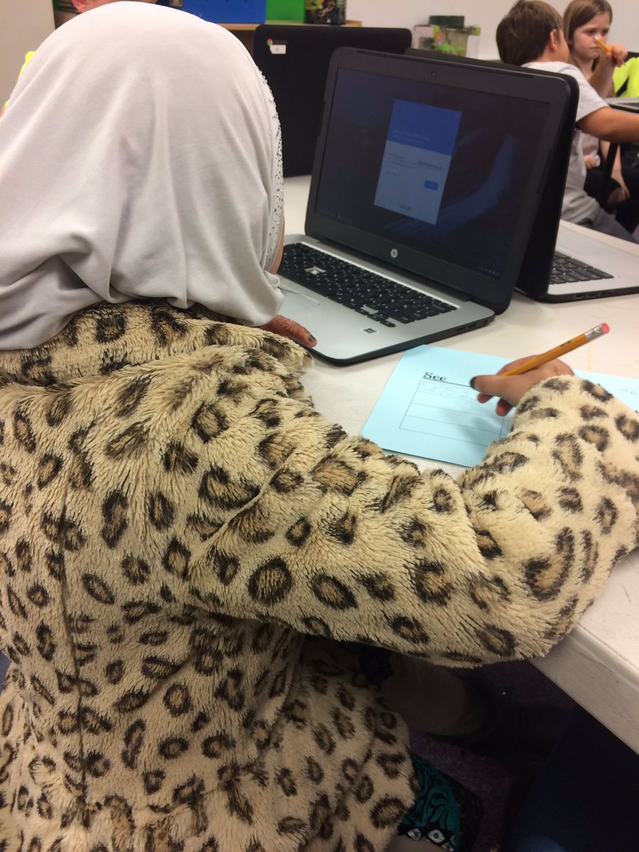 2nd grader working on a Thinking Routine as she is exploring the Chromebook. <a href="/roadrunnersrule/">Lessenger Elementary</a> #WeareLamphere