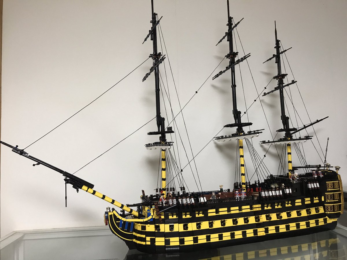 Lego Ptc Array LEGOでパイレーツオブカリビアンに登場するドーントレス号(HMS DAUNTLESS)を作りました。新作前に完成できました‼︎ #lego ...