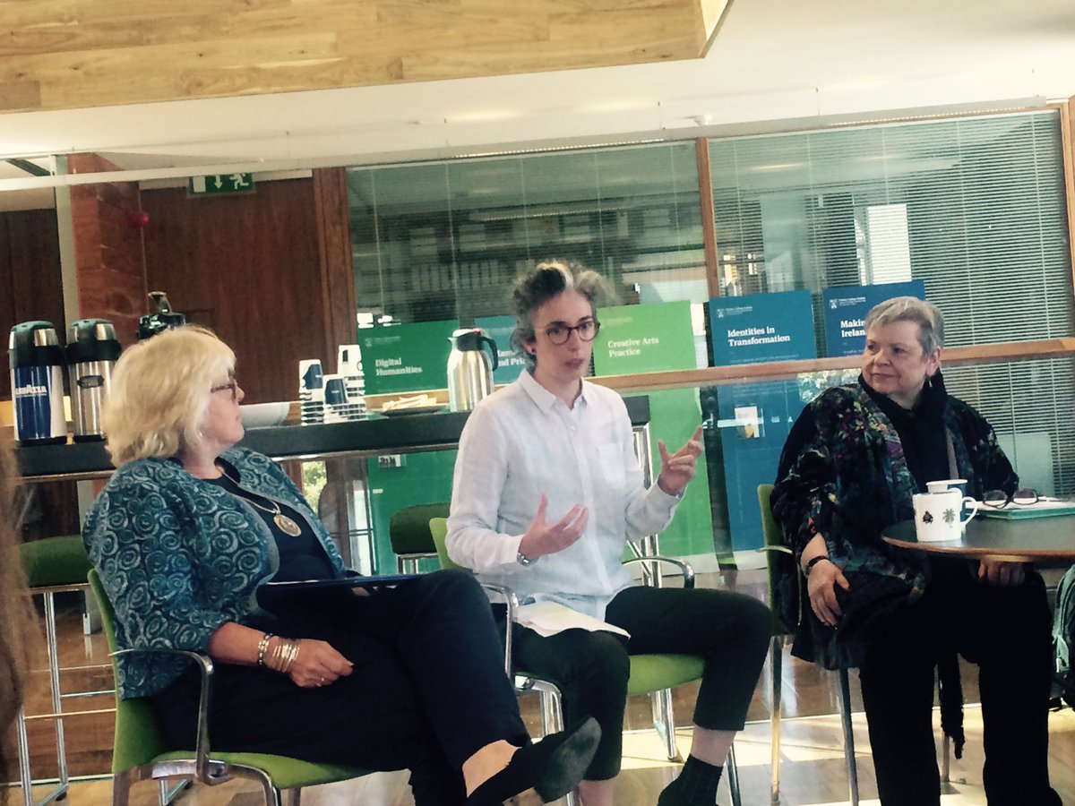MichelleT_Doran's tweet photo. @KPLEXProject @TLRHub @DigitalHumanTCD One of our researchers discussing her work on big data and the humanities #kplex #dh_tcd #bigdata https://t.co/RrffpQKkXv