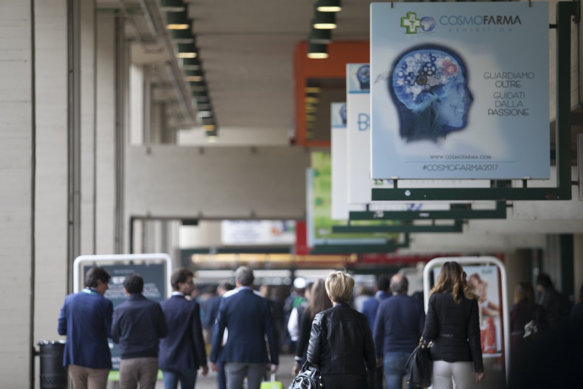 Cosmofarma's tweet photo. Volete conoscere tutti i numeri di #cosmofarma2017? Il comunicato stampa ci racconta il successo dell'edizione: https://t.co/tzMbuwQE07 https://t.co/Ry8yt9F6p9