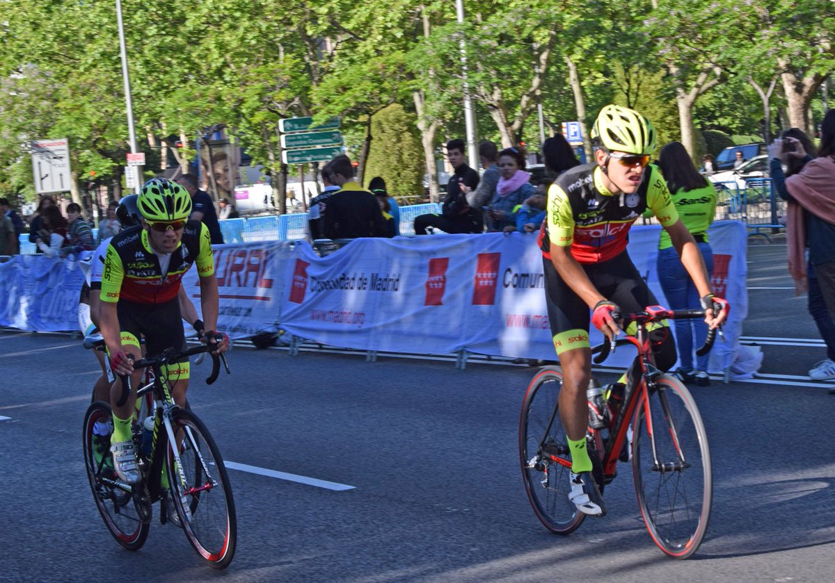 Juniorsalchi's tweet photo. El álbum de nuestro paso por el I GP Vuelta a Madrid #ChallengeFMC2017 #juniorsalchiuccosladateam: https://t.co/XQFS7WfVnf https://t.co/2Aktakwds0