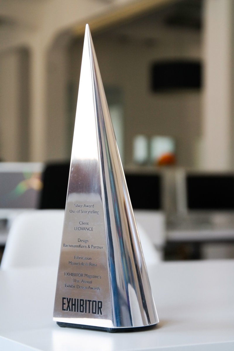 bchmnnkrn's tweet photo. hey @ledvance another one! 😀 #exhibitdesignaward #2 #ledvance #IFA2016  #useofstorytelling https://t.co/UhELB5G7sx
