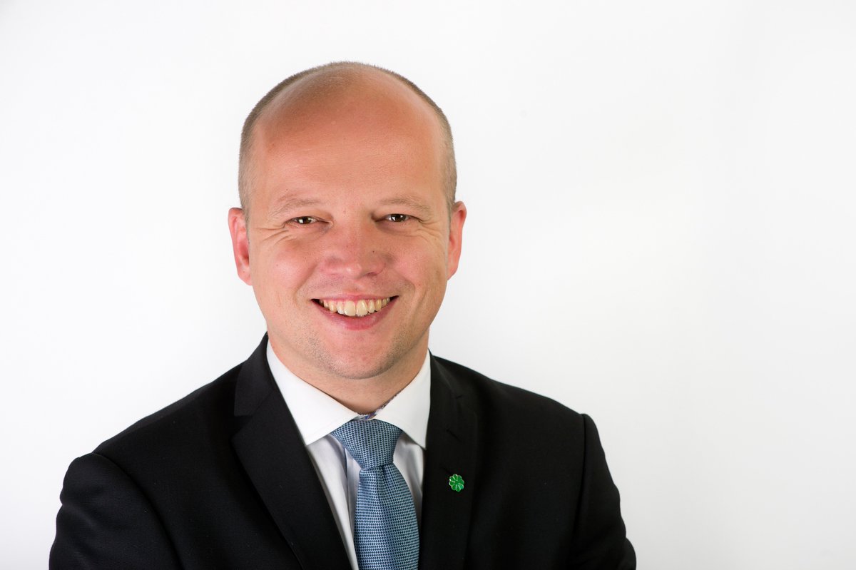 chrnum's tweet photo. når boss baby skal bli spillefilm https://t.co/2Q11TS2O9a
