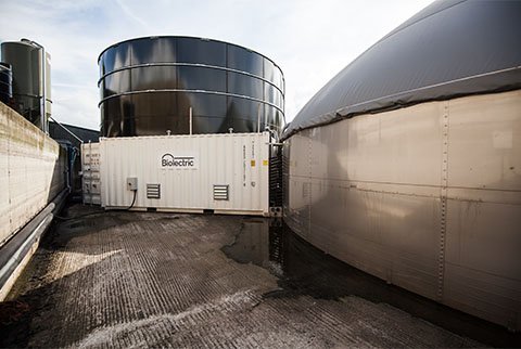 UKBiolectric's tweet photo. Want to save money on electricity and heating? See how our Biolectric biogass works... https://t.co/N2KfxIVaZI #saveenergy #biogass #farmers https://t.co/u2EFvEtQlE