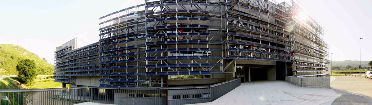 WiMUSTrobot's tweet photo. #EMRA2017 will be held at #ScienceandTechnologyPark of the @univgirona #NarcísMonturiol building is equipped with the latest technology! https://t.co/D2WttJsMFV