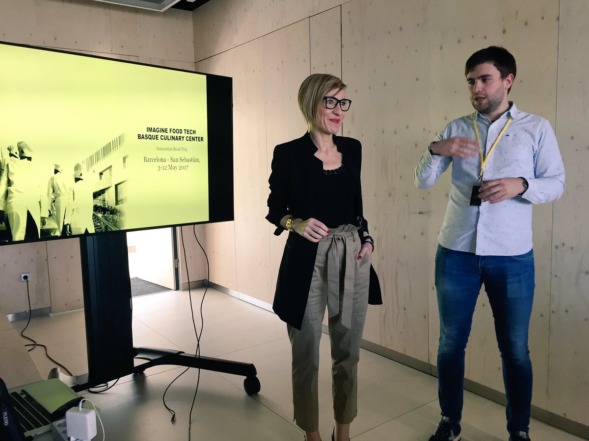 Lapsob's tweet photo. Masterclass with @adelabalderas lnspiring dreamers to inspire their audience #ImagineBCC #foodtech @bculinary https://t.co/9hxFocueK8