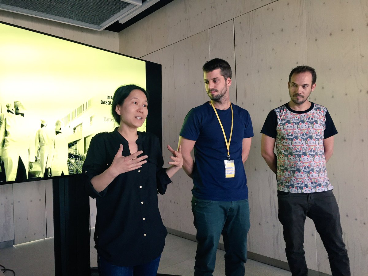 Lapsob's tweet photo. Masterclass with @adelabalderas lnspiring dreamers to inspire their audience #ImagineBCC #foodtech @bculinary https://t.co/9hxFocueK8