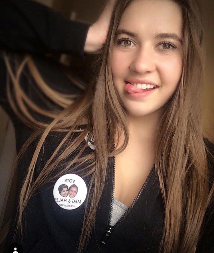 MegandHaley's tweet photo. @Brooke_faragher GORGEOUS😍😍 oh and nice voting choice!! #VOTEMEGANDHALEY https://t.co/WFHZFvB9Ih