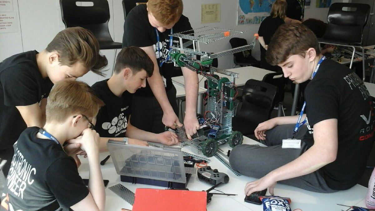 UTCSouthDurham's tweet photo. Our Year 10 students @SilverstoneUTC taking part in @VEXRobotics competition this morning. Good luck team :) https://t.co/AY9xJOIgEG