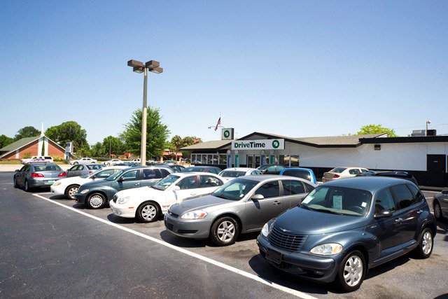 SubPrimeDS's tweet photo. #Usedcar sales have increased 1.6% year-over-year- https://t.co/0jbh7zdia0 #autoleads #bkleads #carbiz #autoindustry #niada https://t.co/DiP6XwYZkF