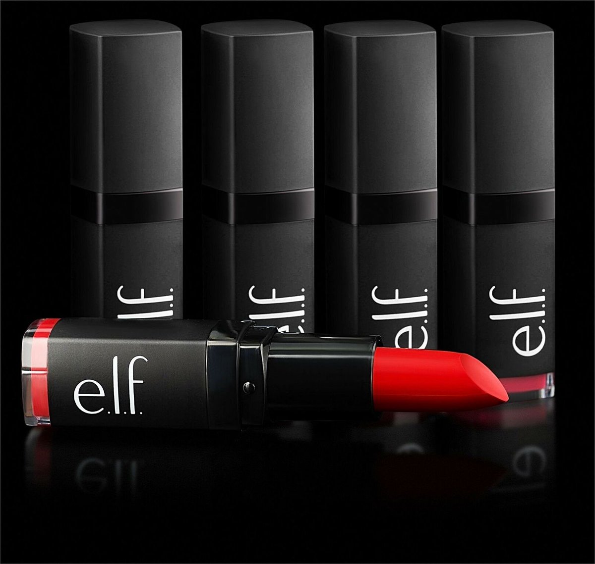 #cosmetic #lipstick #cosmetics #photographystudio #photography #Photoshoot #stilllifephotography #productphotography