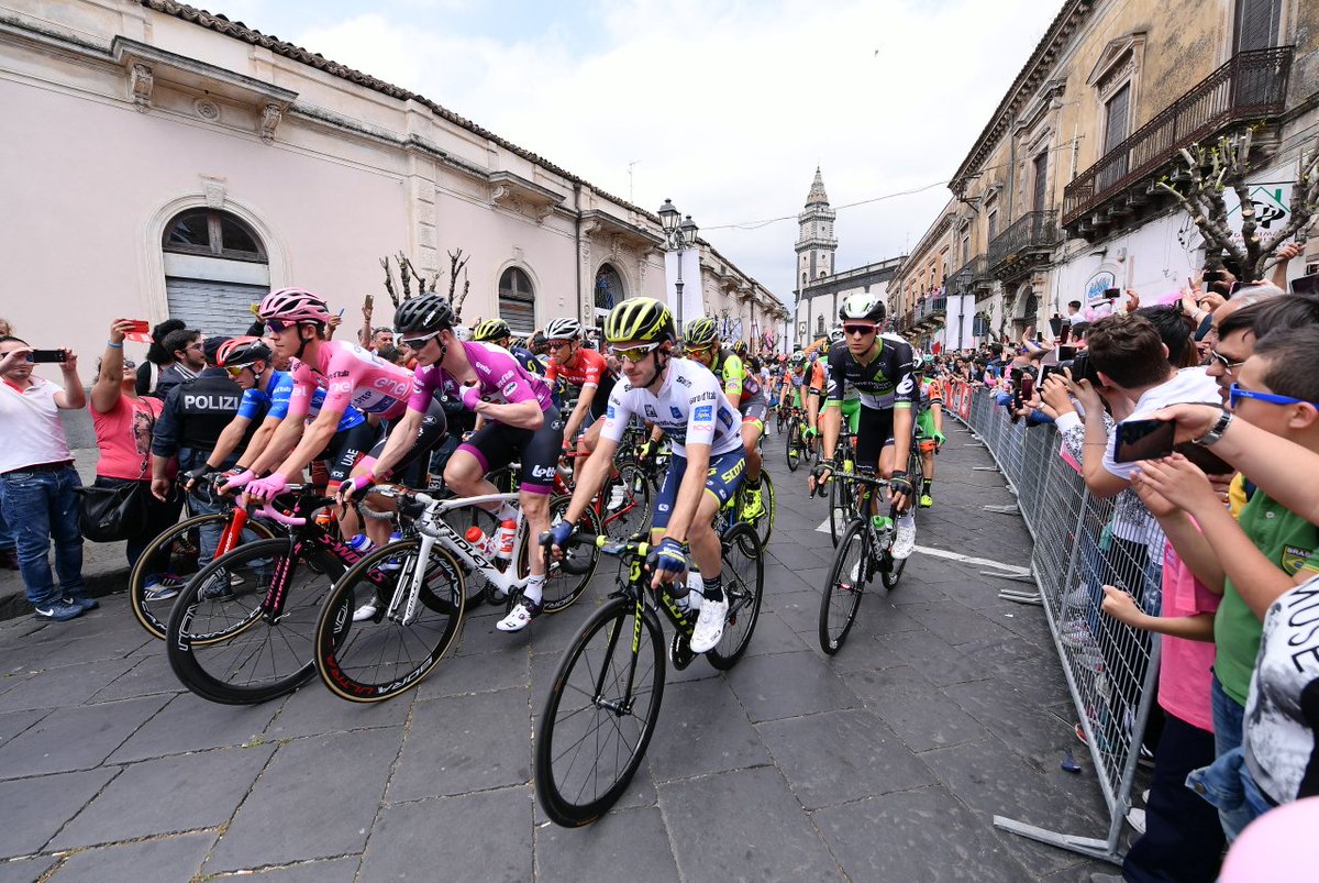 старт 5-го этапа Джиро 17 giro100