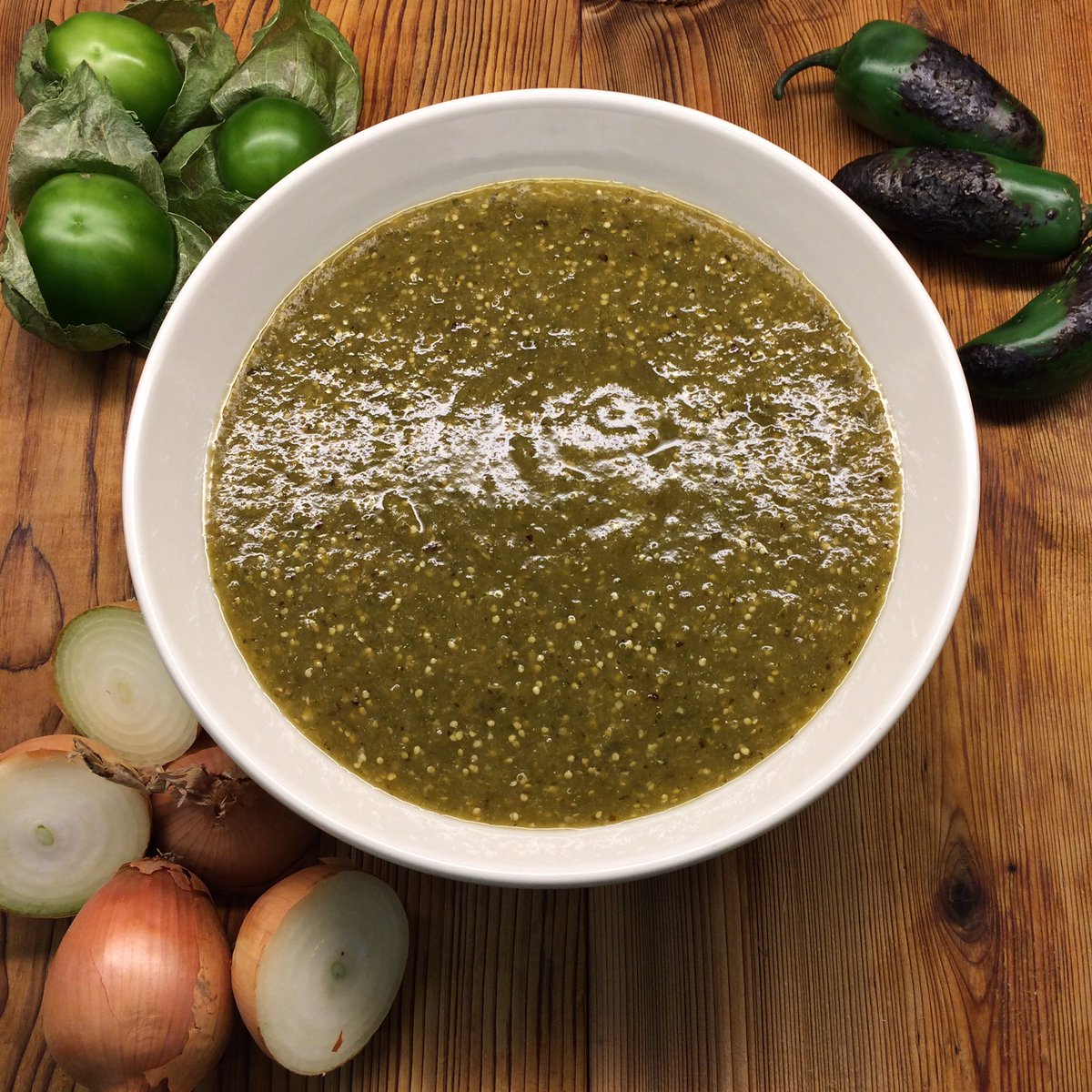 BonAppetitAbbey's tweet photo. Making #fresh #salsa is a art. With dozens &amp; dozens of #salsas on the shelves of stores you will never find them in our doors. #pantrychef https://t.co/SrAYVUb4Bx