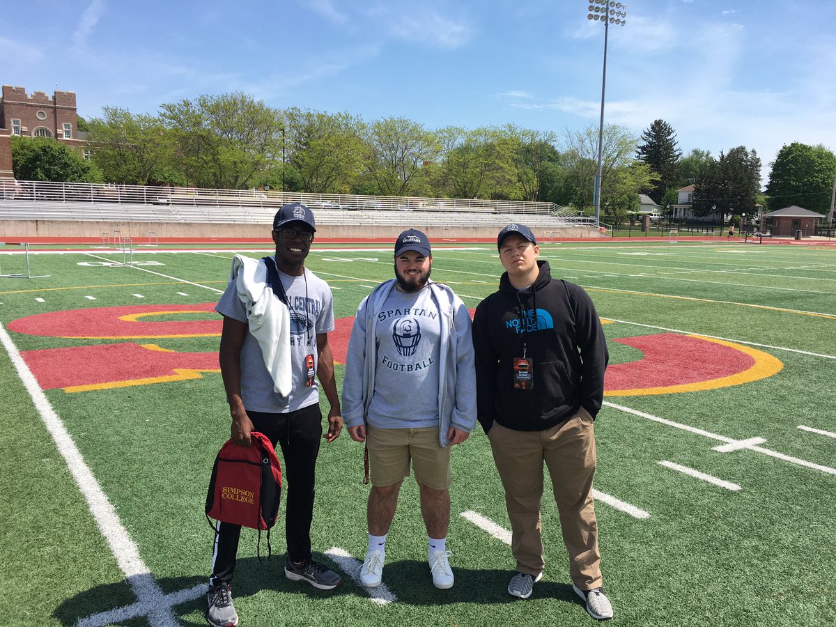 JTSnell's tweet photo. Simpson College Football Recruit Visit. Jackson Snell class 2018 RB FB LB 5-10 215 lbs #snell22 #jacksonsnell #jacksonsnell22 https://t.co/1j9xWN6D1v