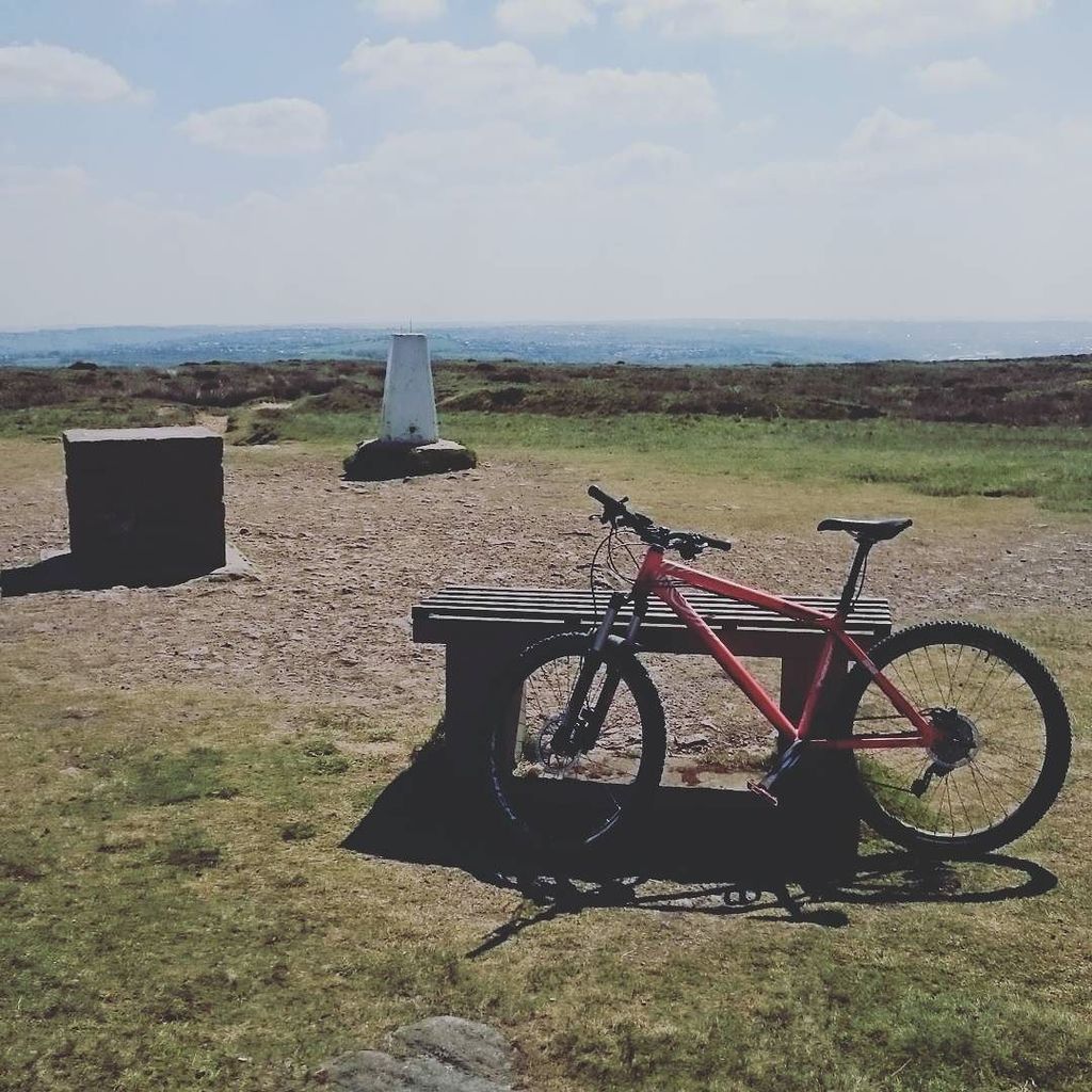 WhooshMTB's tweet photo. Moorish #mtb #mtbbradford #saveitforsummer #summershere #rideeveryday #unsustainablyhighstoke #unsustainablydrytra… https://t.co/0Mce80Ygwj https://t.co/ZyrR8L0csL